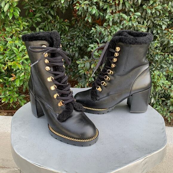 NWOT Stuart Weitzman Kolbie Chain Block Chill Bootie - Picture 1 of 9